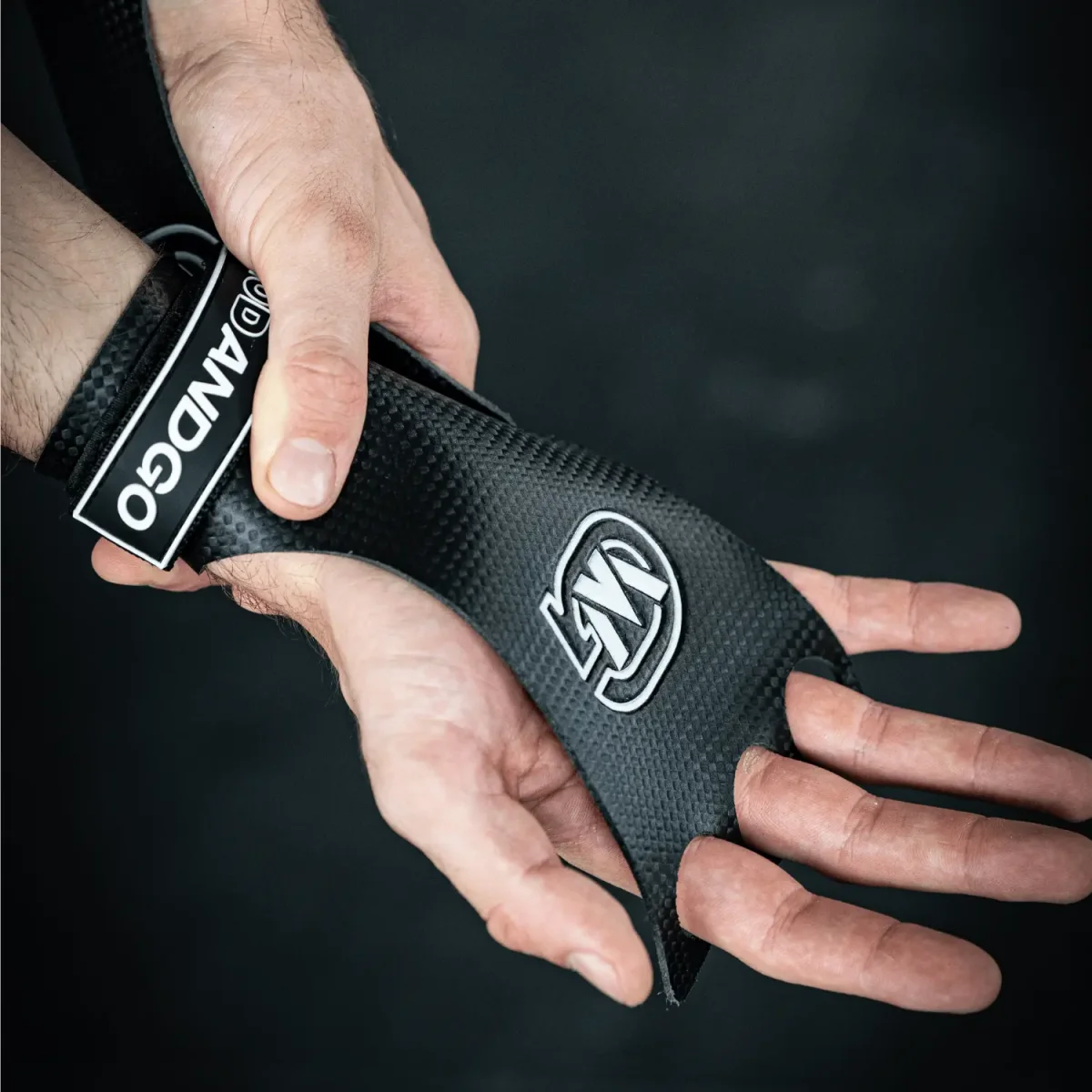 Maniques Gym CarbonGrip – Noir – 3 trous – Image 3