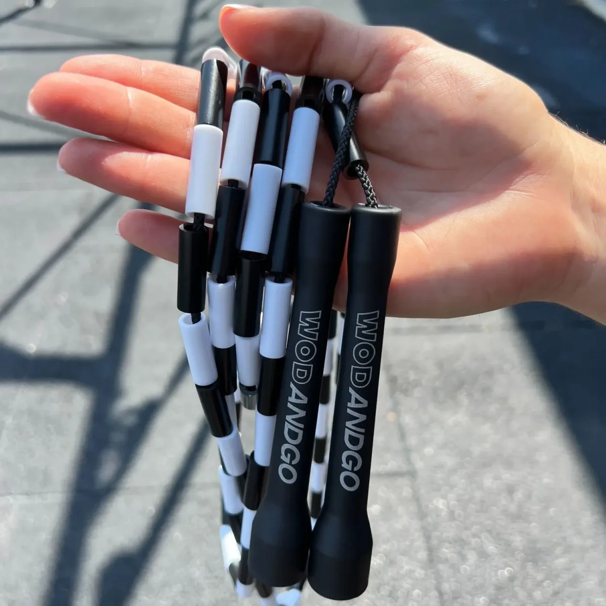 Corde à sauter Perlée – Noir & blanc – Image 2